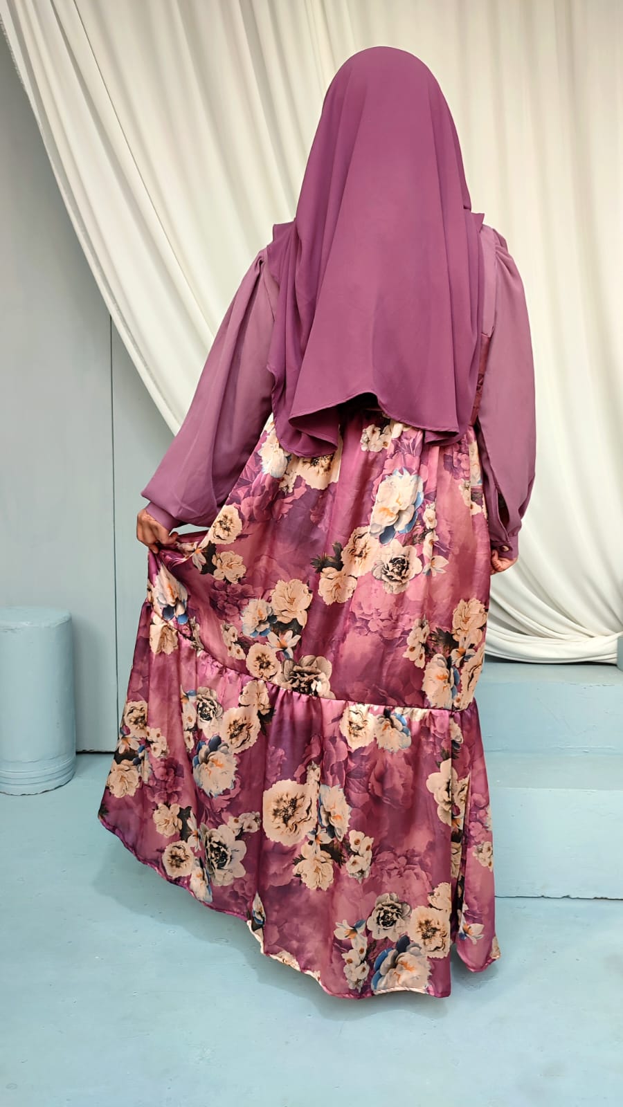 Young Girl’s Abaya With Round Khimar