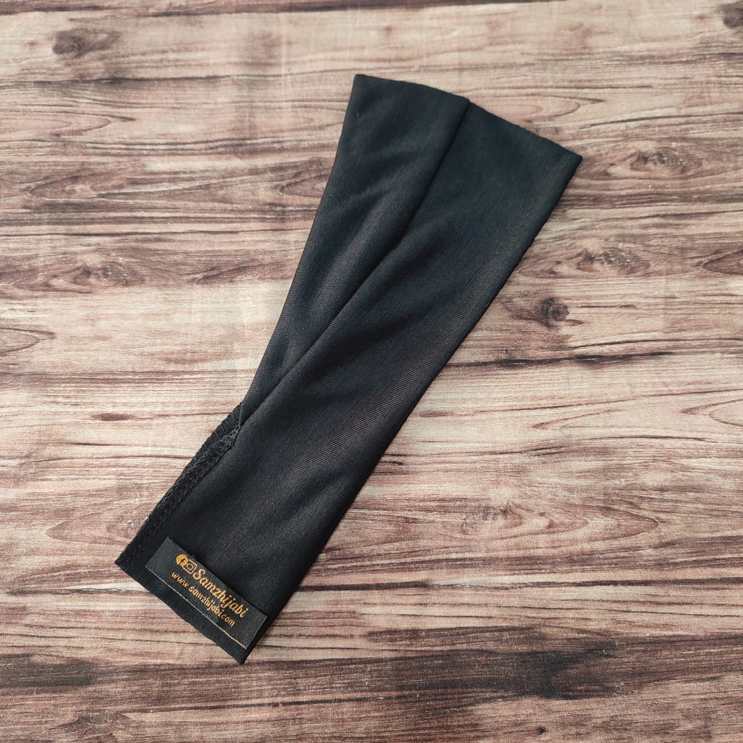 Half Tube Band Cap Design Black