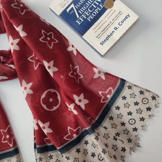 Louis Pattern Lawn Hijab Red