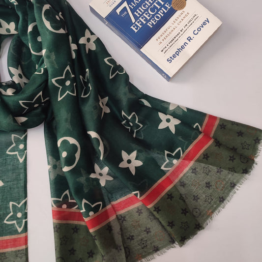 Louis Pattern Lawn Hijab Green