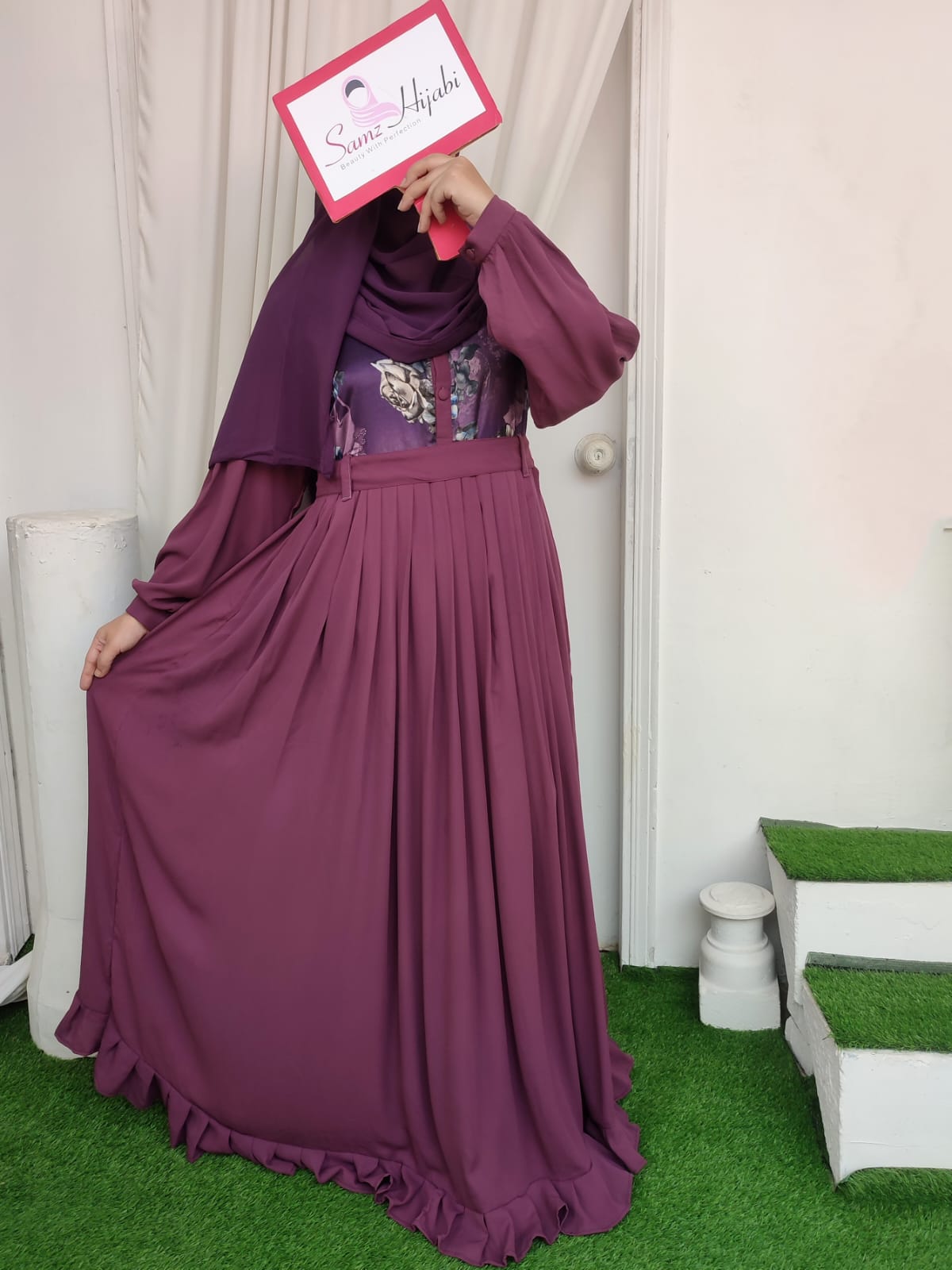 Floral Body Bottom Frill Abaya Design 1