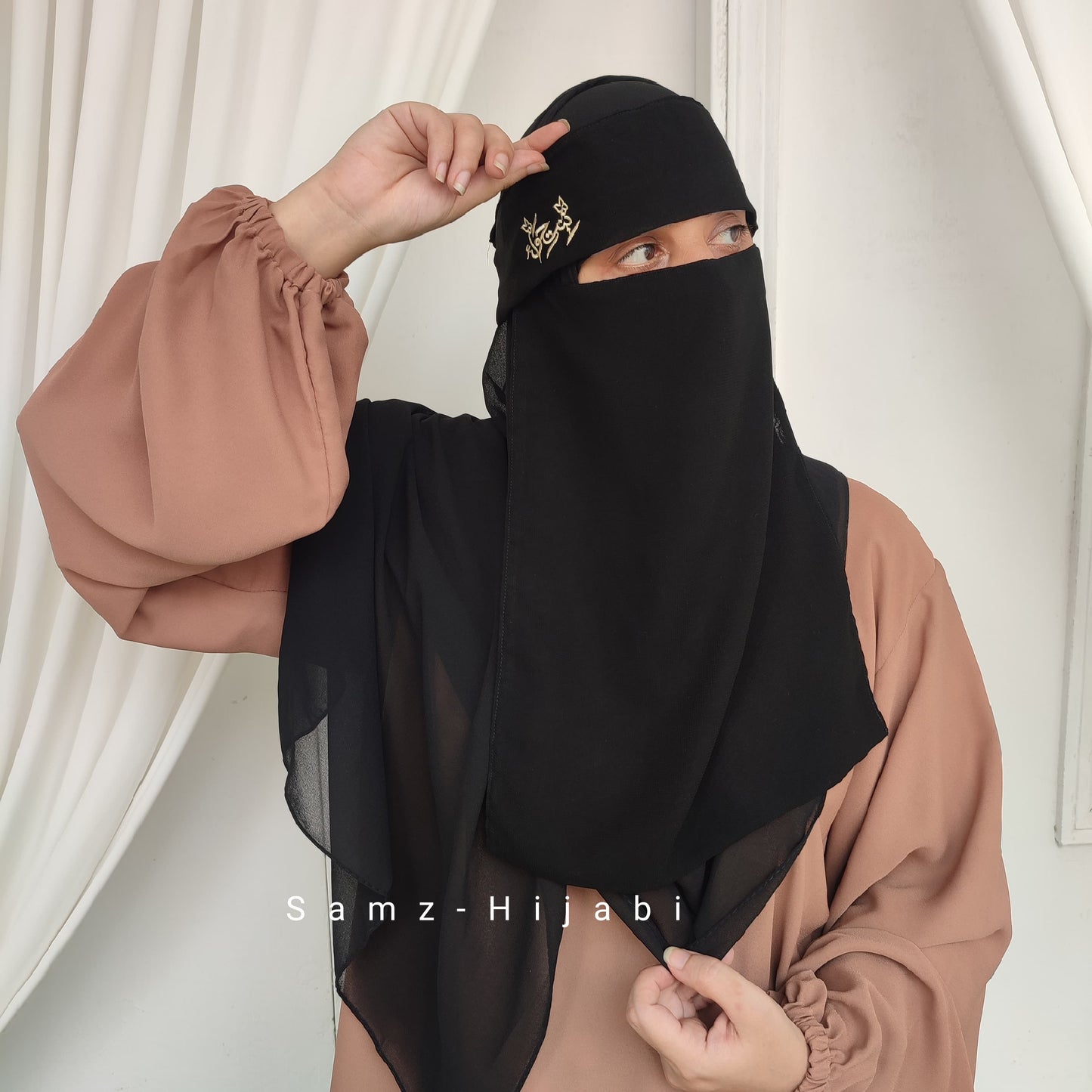 Bint_e_Hawa Embroidery Saudi Naqab