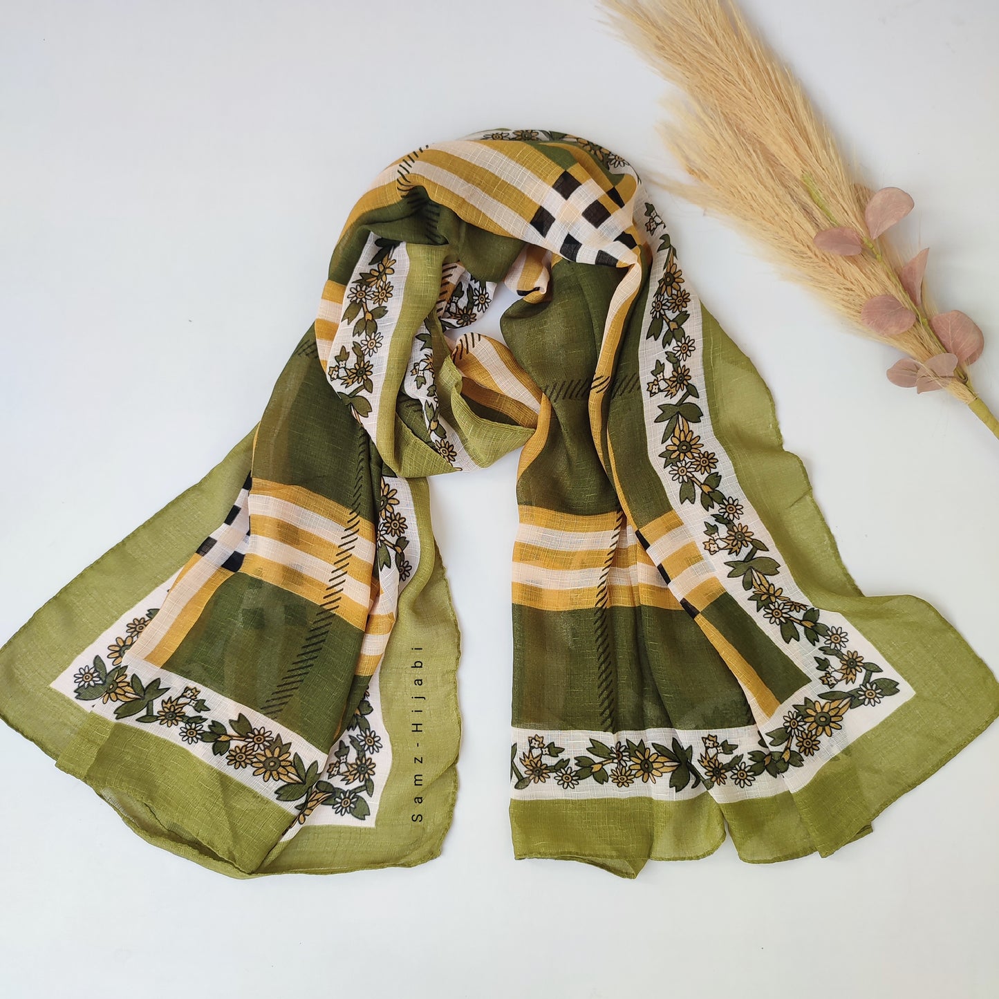 Check_ Grid Morrocon Hijab_Olive Green