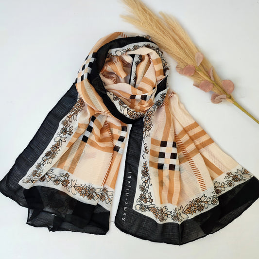 Check_ Grid Morrocon Hijab_ Black