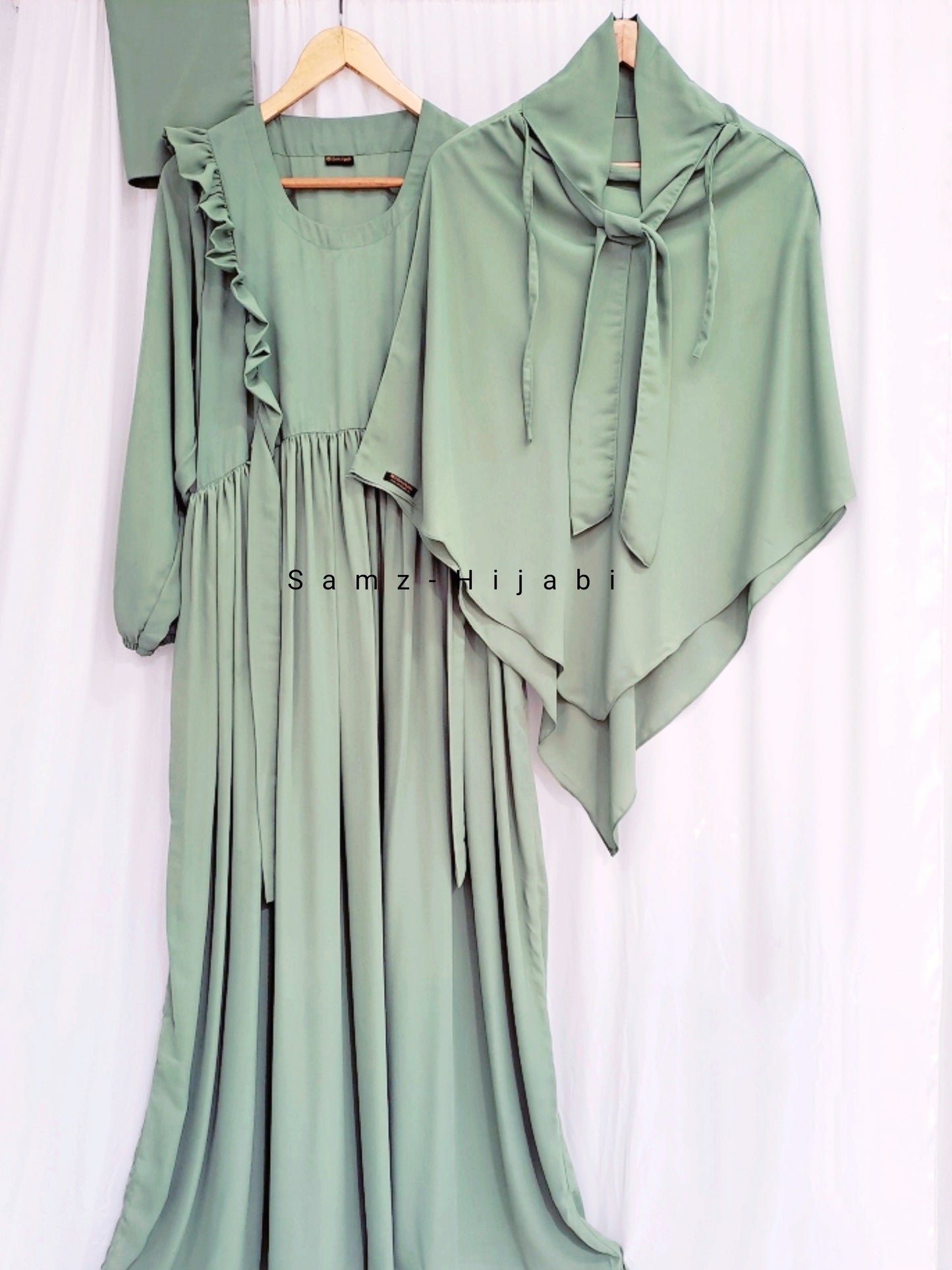 Single Layer Khimar with Abaya Set- Pistachio