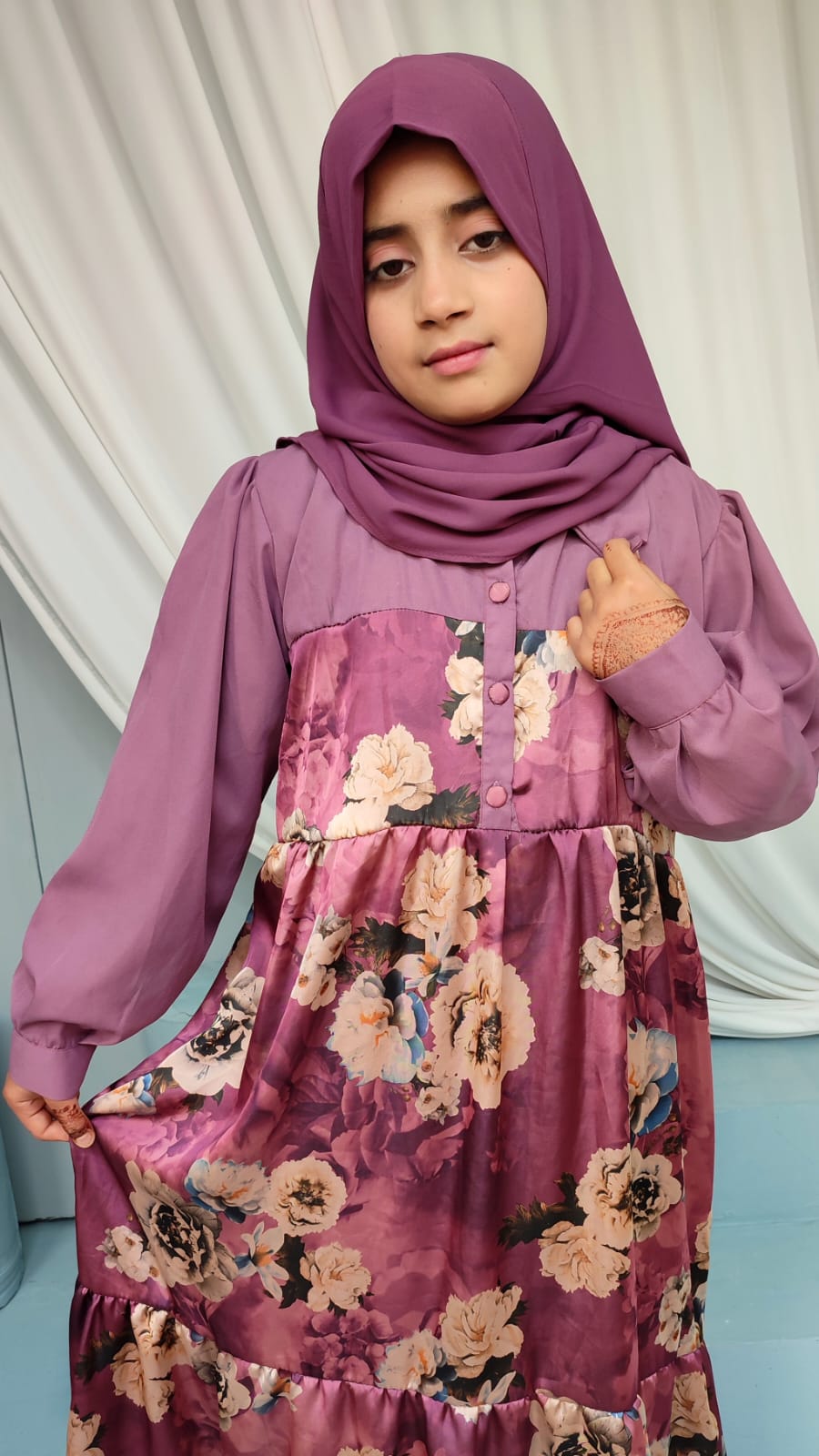 Young Girl’s Abaya With Round Khimar