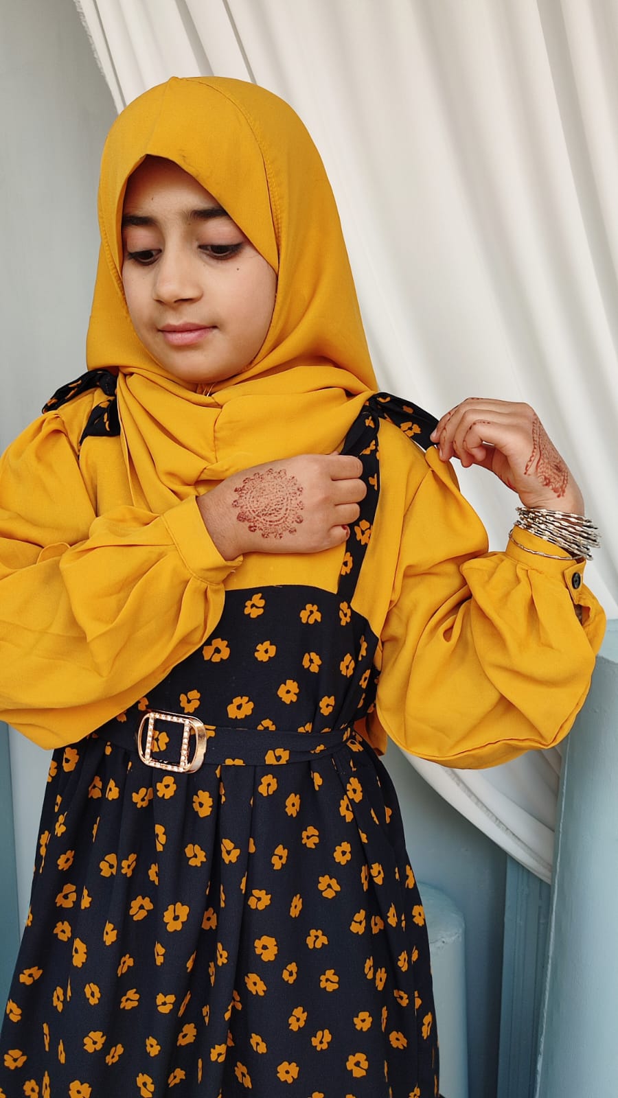 Young Girl’s Abaya With Round Khimar