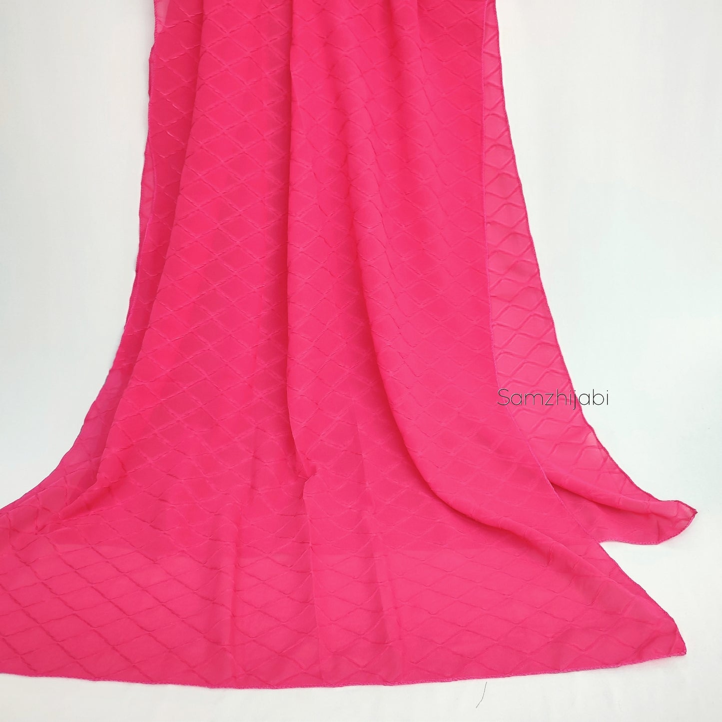 Diamond Cube Georgette Hijab Hot Pink