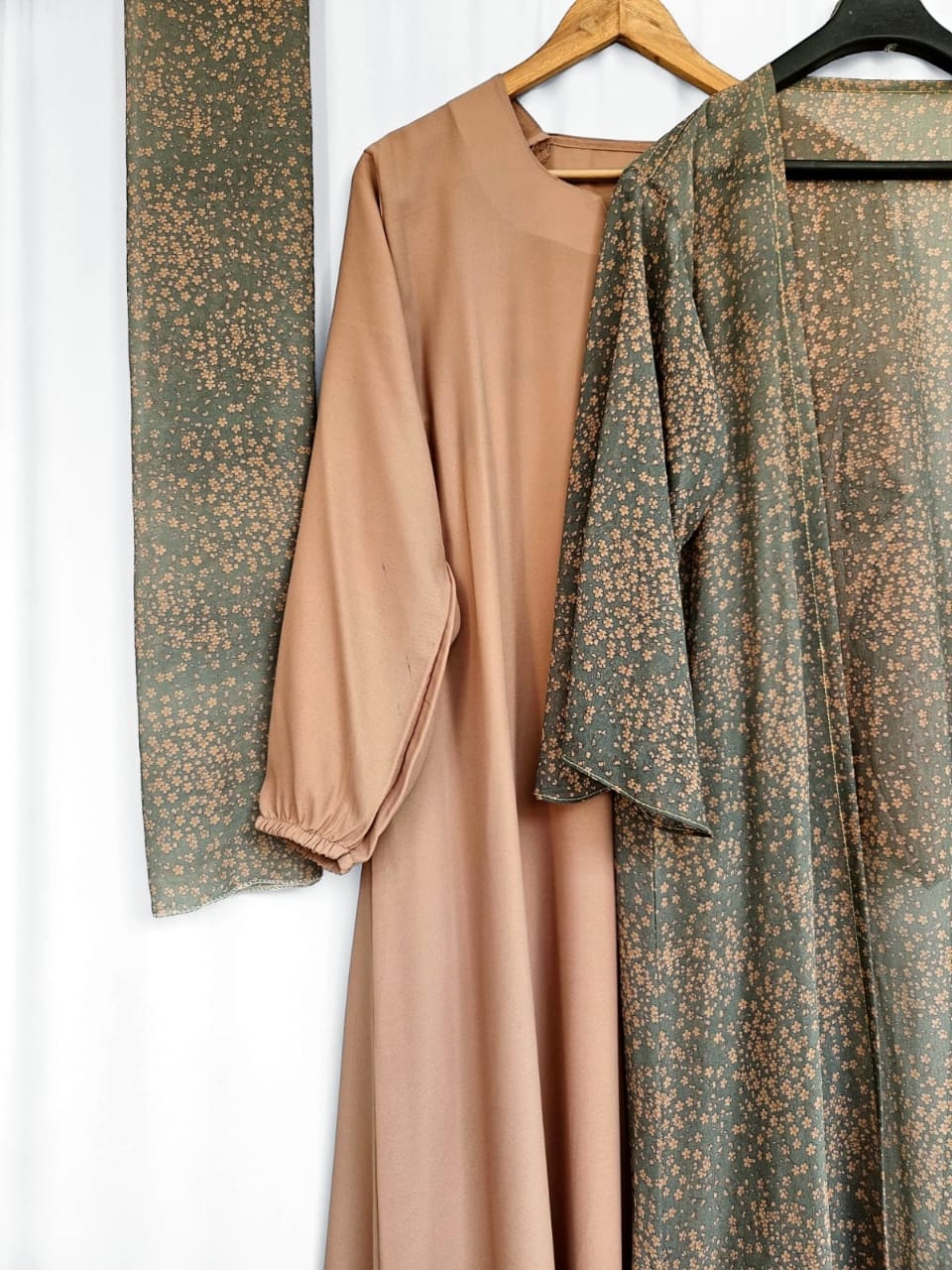 Bloom Spring Separate Upper Abaya-Latte