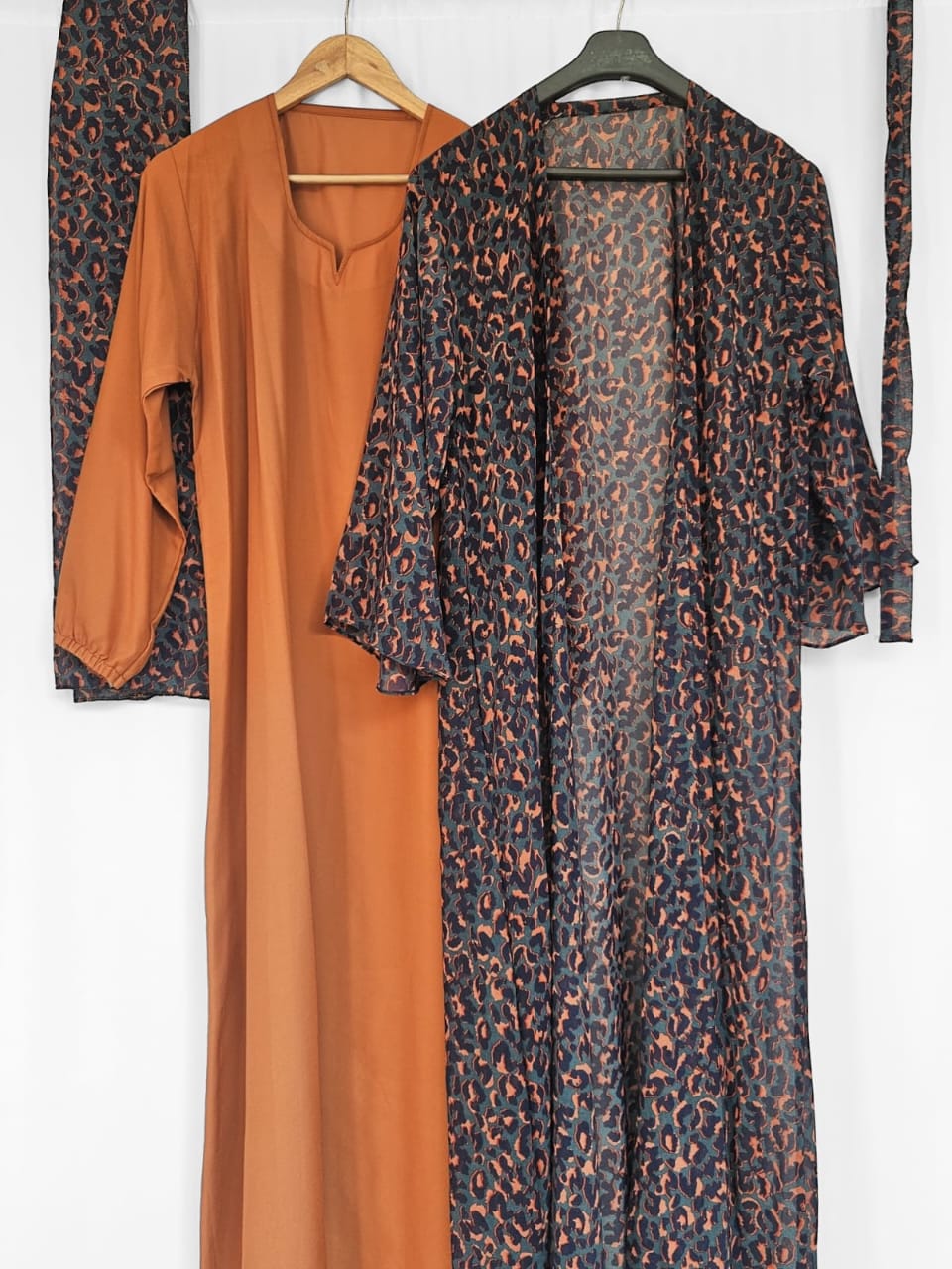 Separate Upper Abaya-Cheetah