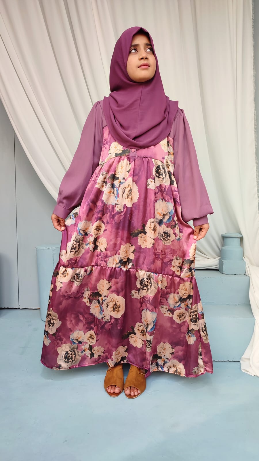 Young Girl’s Abaya With Round Khimar