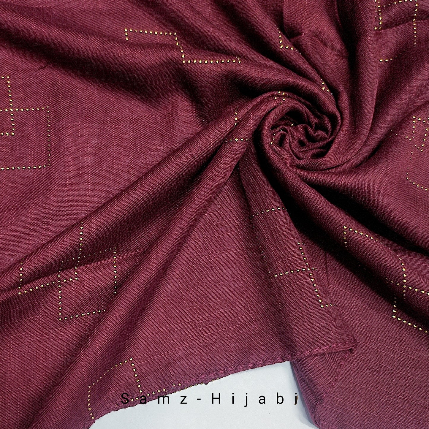 Square Gold Stud Hijab Burgundy