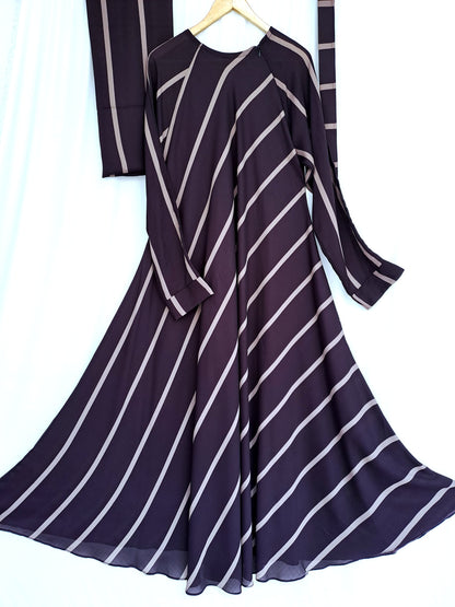 Diagonal Line Umbrella Flyer Abaya-Plum Purple