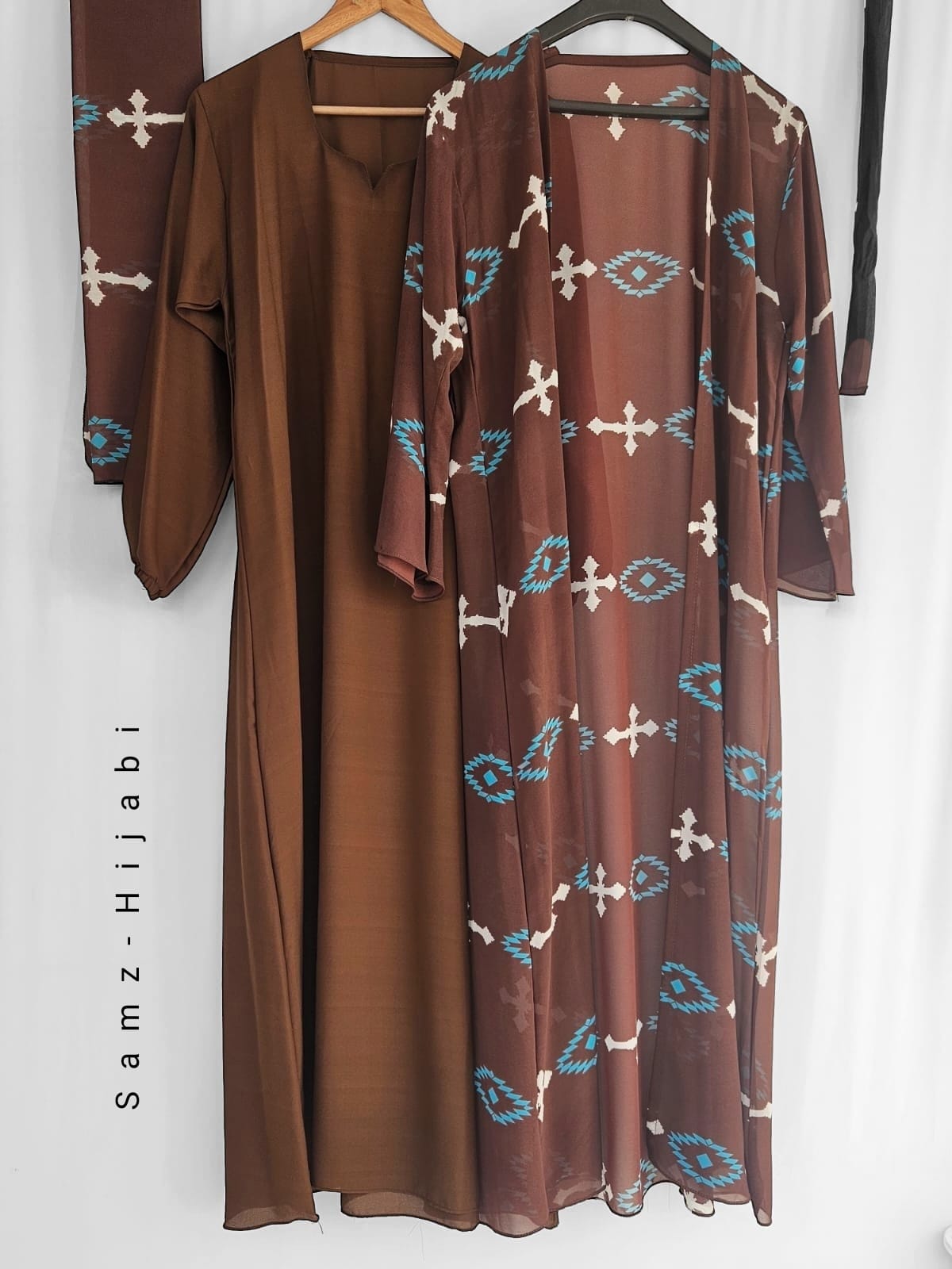 Bloom Separate Upper Abaya _Printed Brown