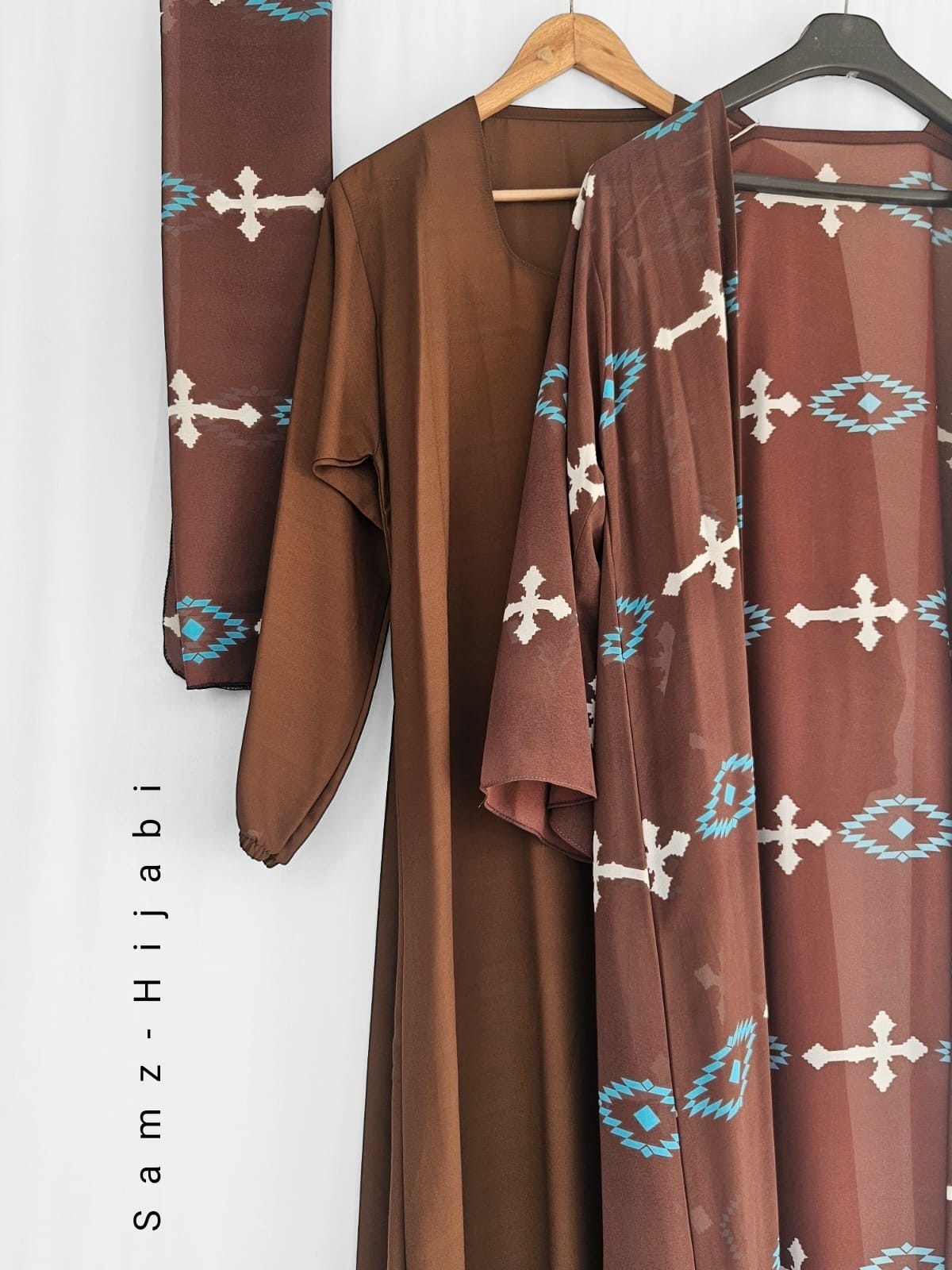 Bloom Separate Upper Abaya _Printed Brown