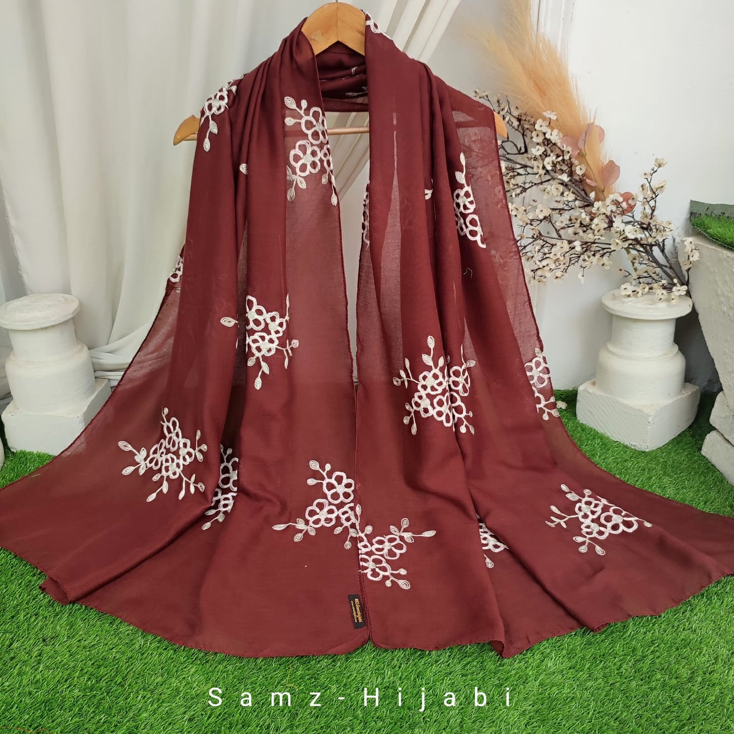 Floral Bunch Hijab Design _ Maroon