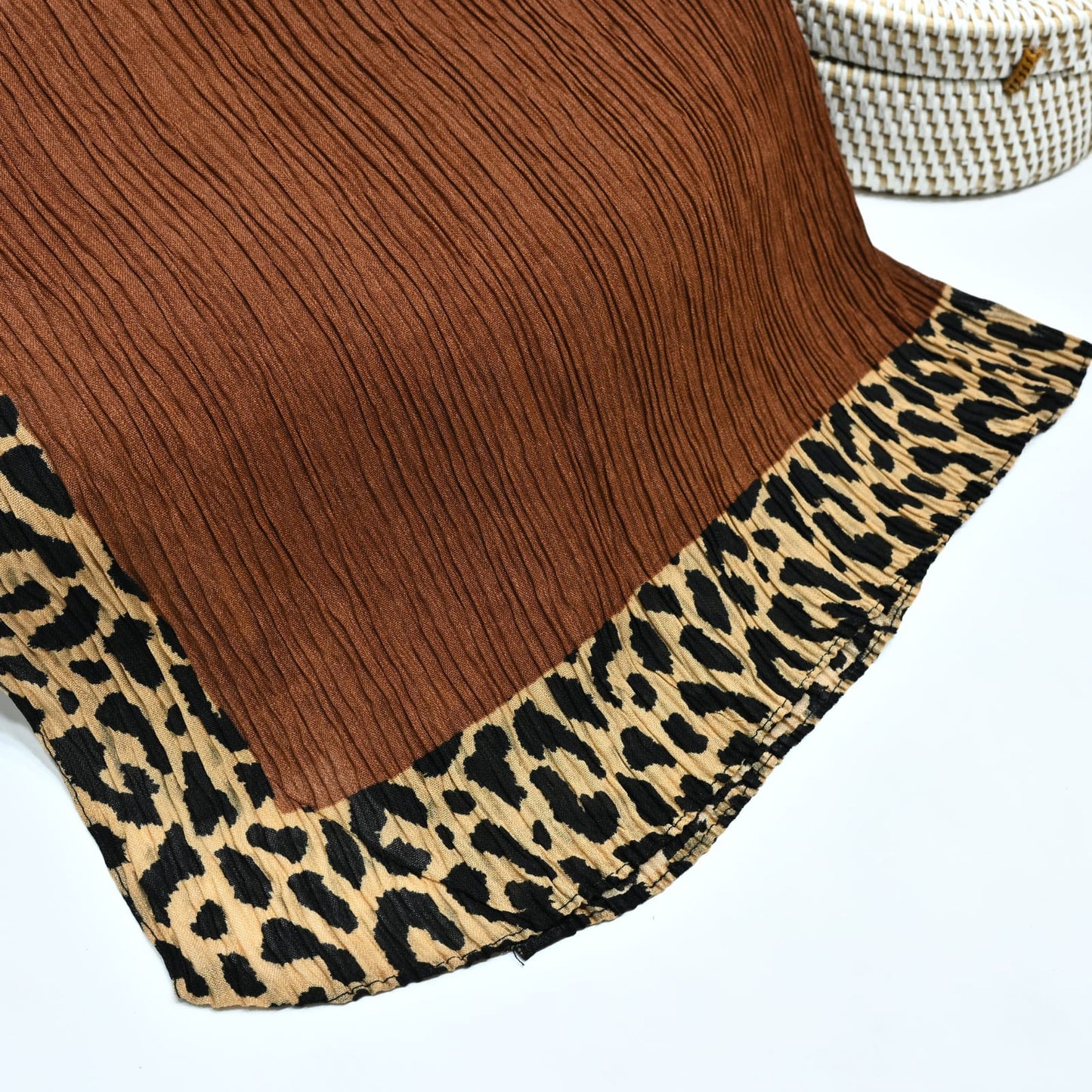 Cheetah - Crinkle Lawn Hijab Brown