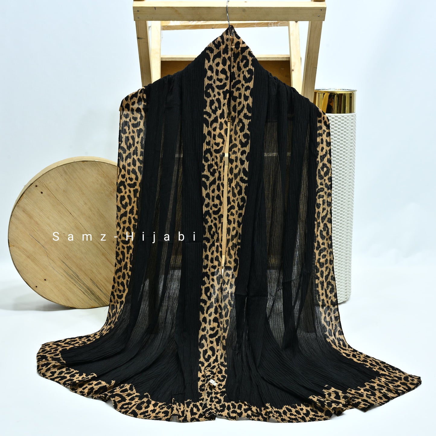 Cheetah - Crinkle Lawn Hijab Black