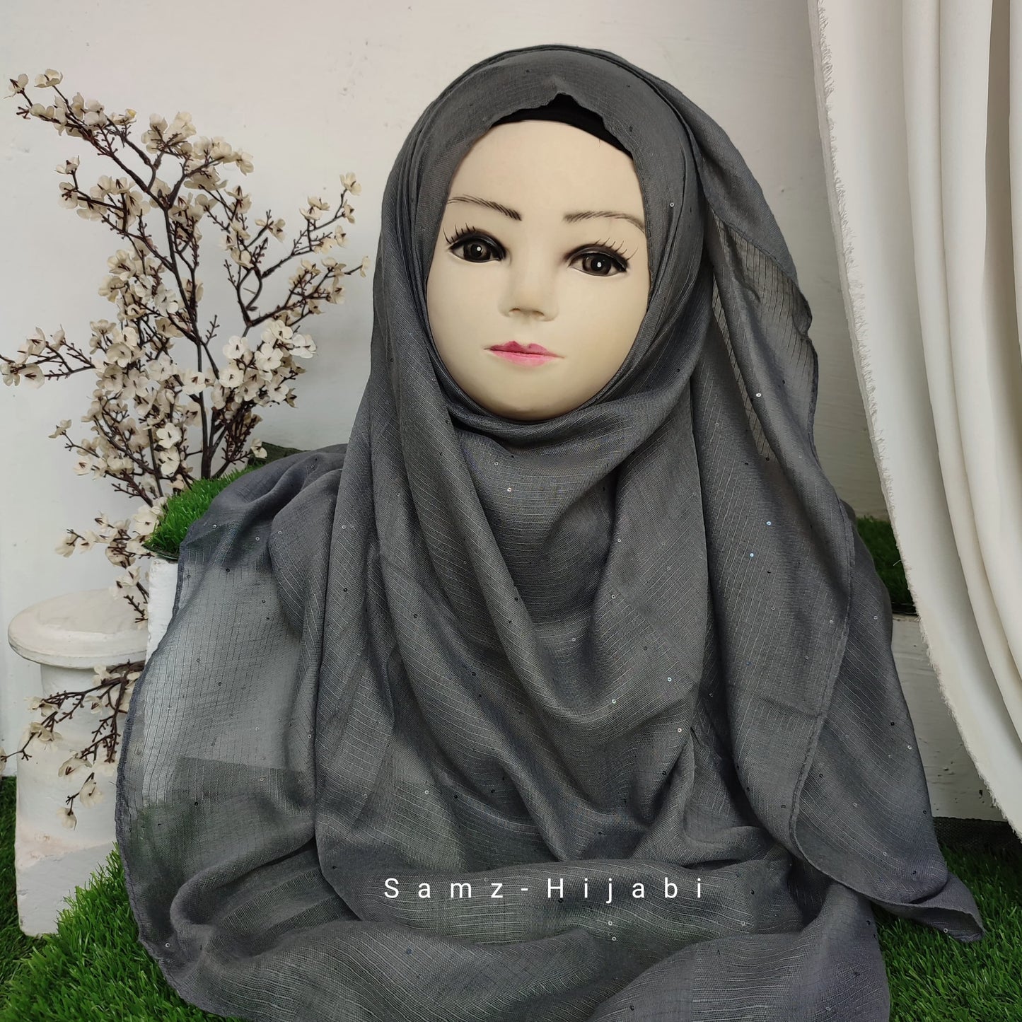 Sequence Pret Hijab Grey