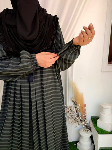 Stripped Nida Abaya _ Green