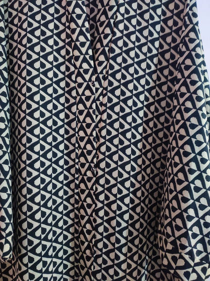 Printed Front Open Patrren Abaya