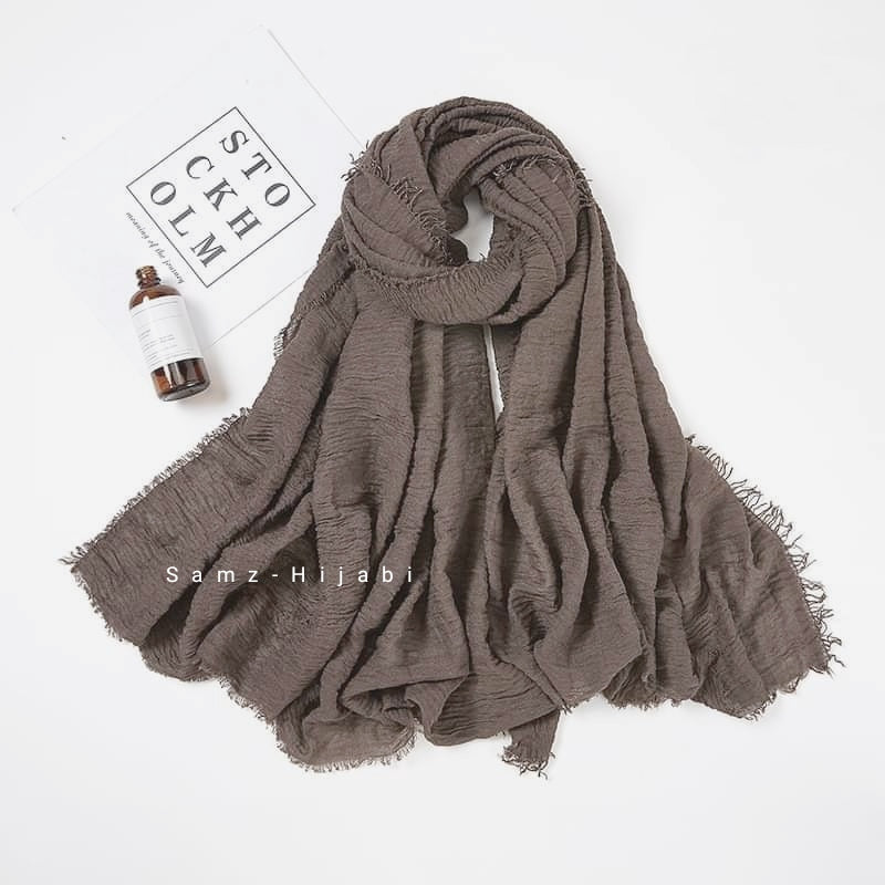 Winter Crimps Hijab - Peanut shade 2