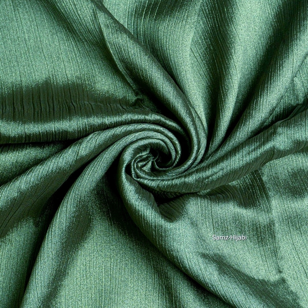 Luminous Crinkle Silk Hijab- Emerald Mint