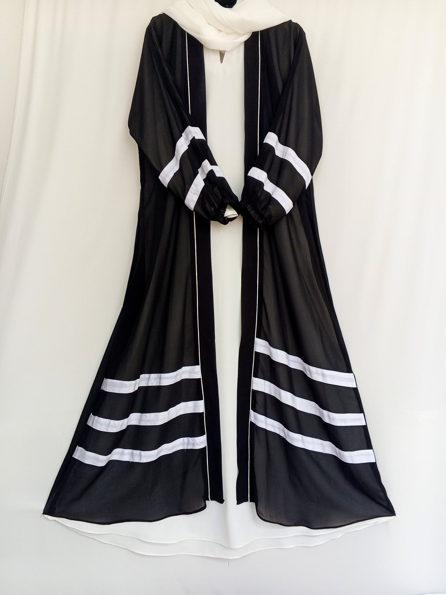 Designer Strap Abaya Black