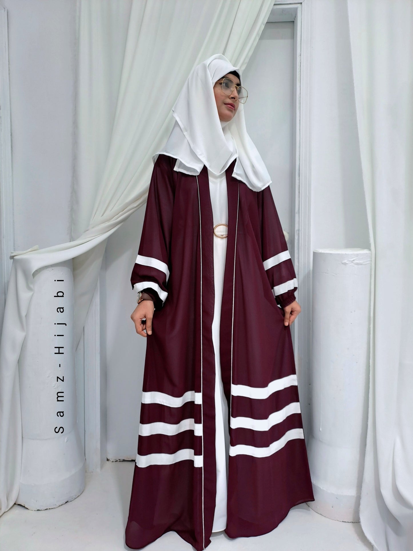 Designer Strap Abaya Maroon