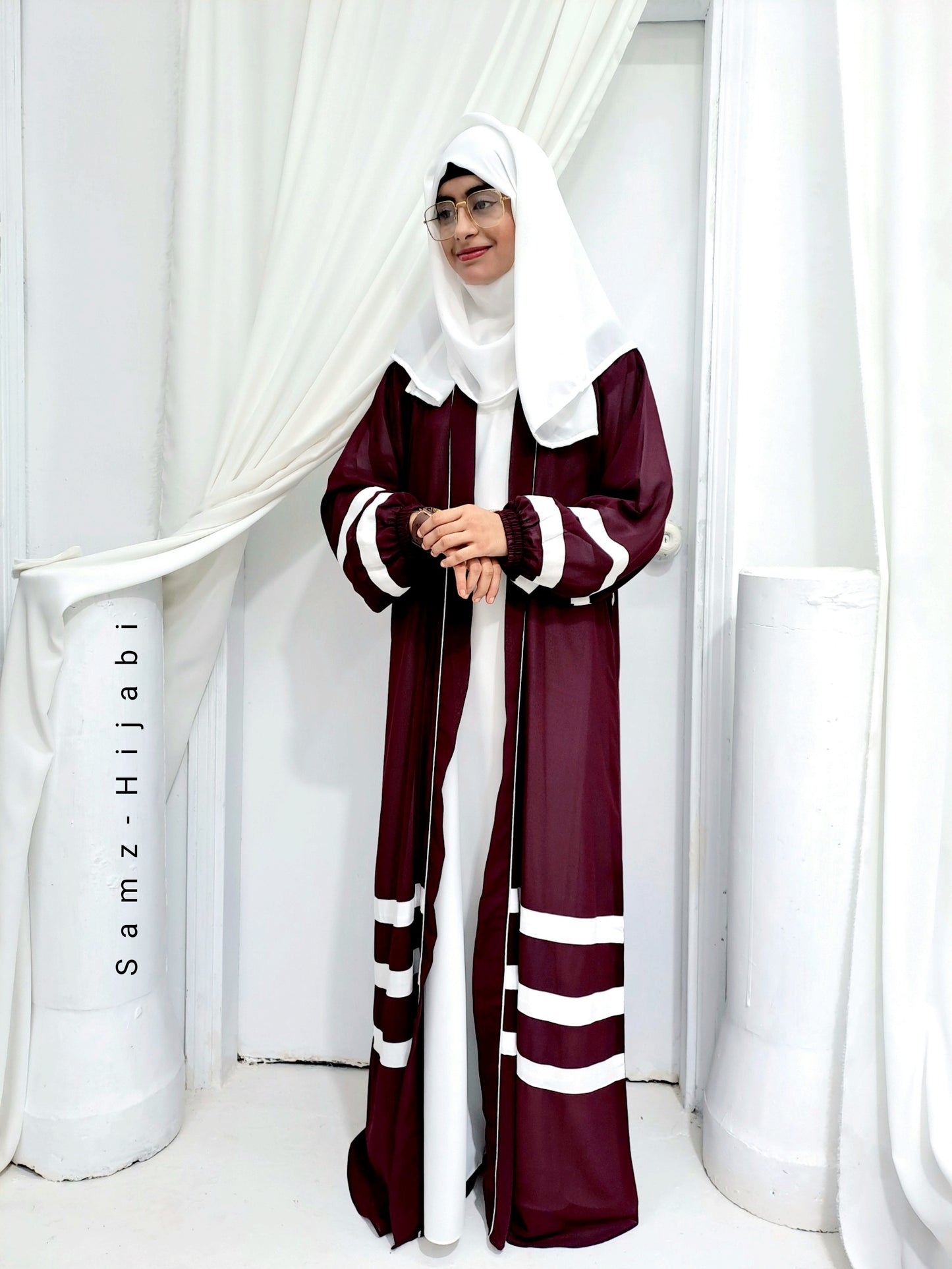 Designer Strap Abaya Maroon