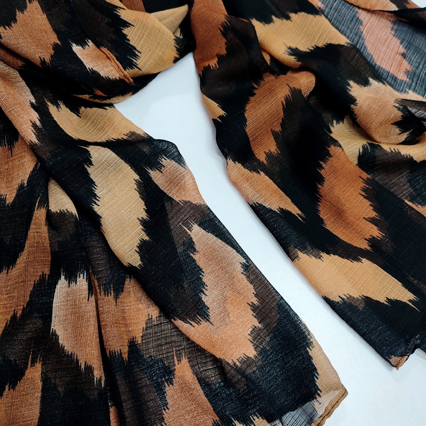 Wavy_Art Turkish Lawn Hijab_Black 1