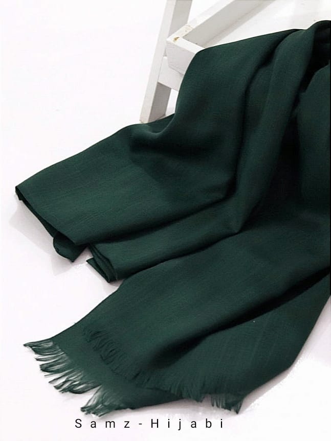 Turkish Lawn Hijab dark green