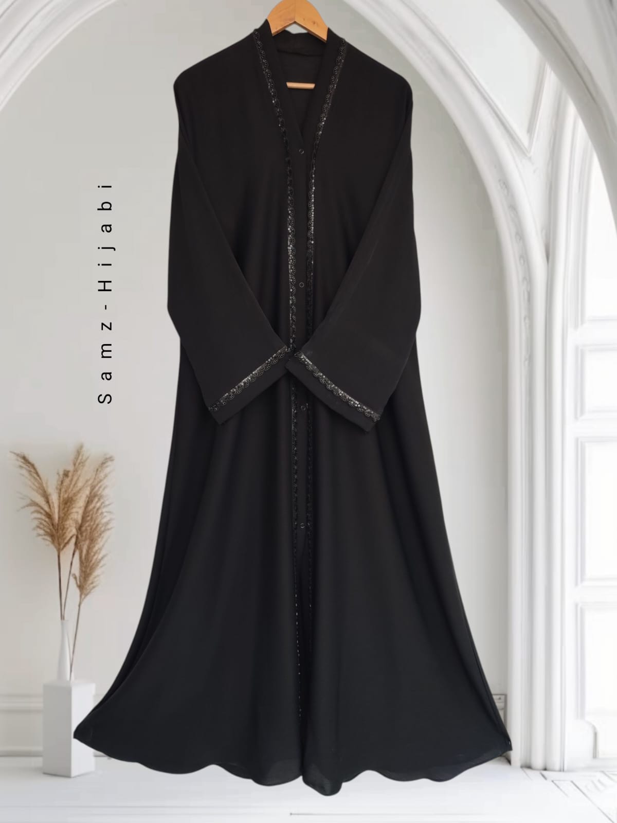 Mutaha Embellished Abaya