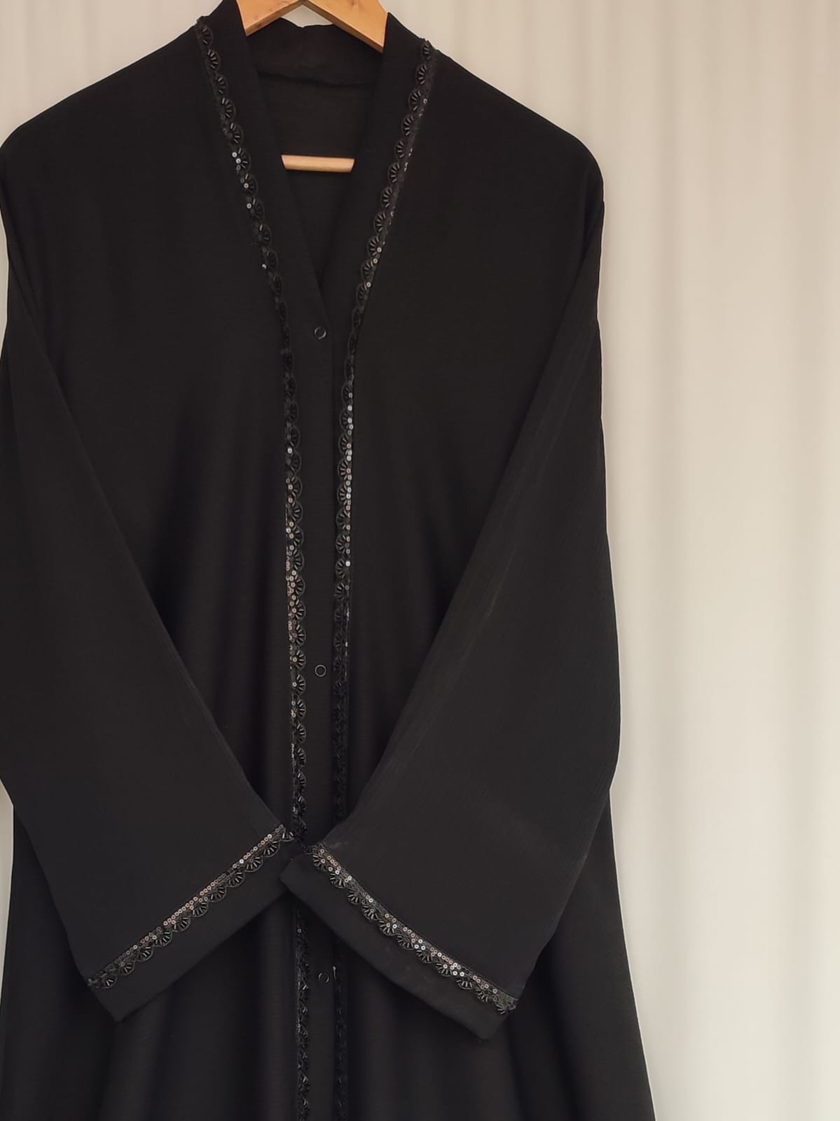 Mutaha Embellished Abaya