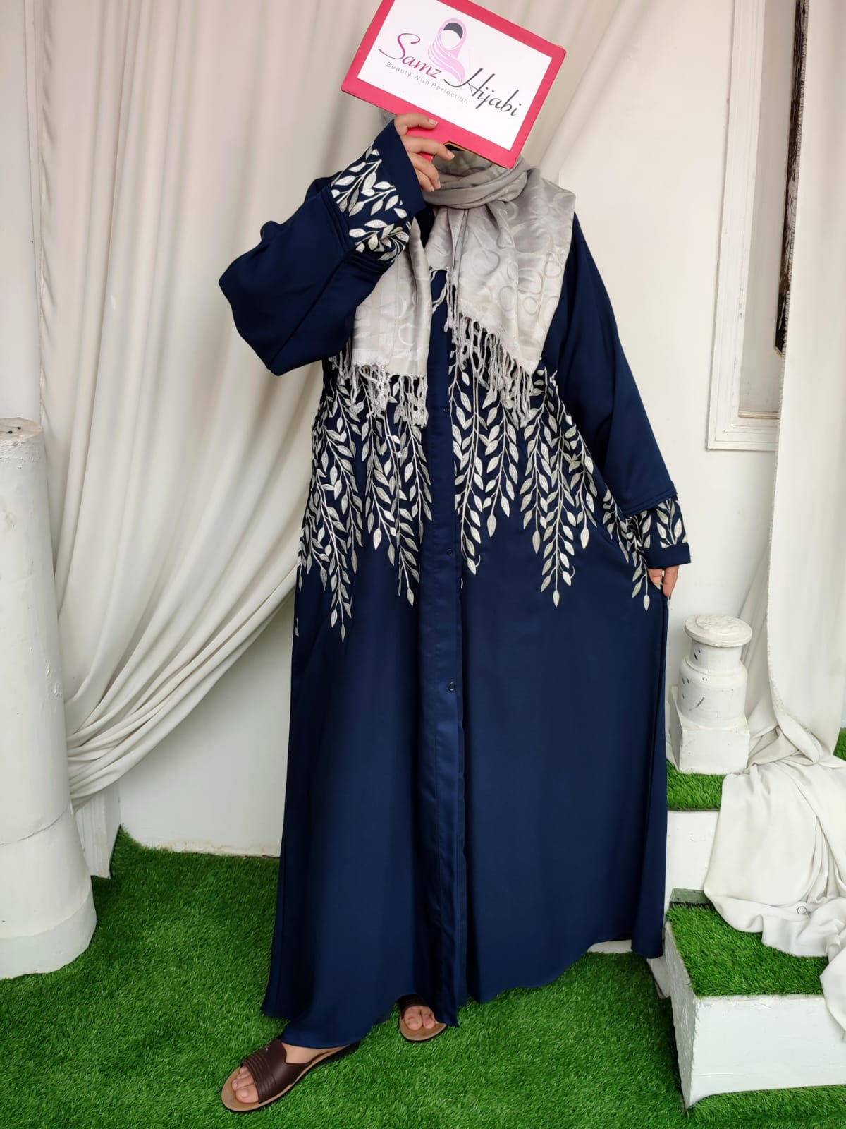Leaf Art Embroidered Abaya