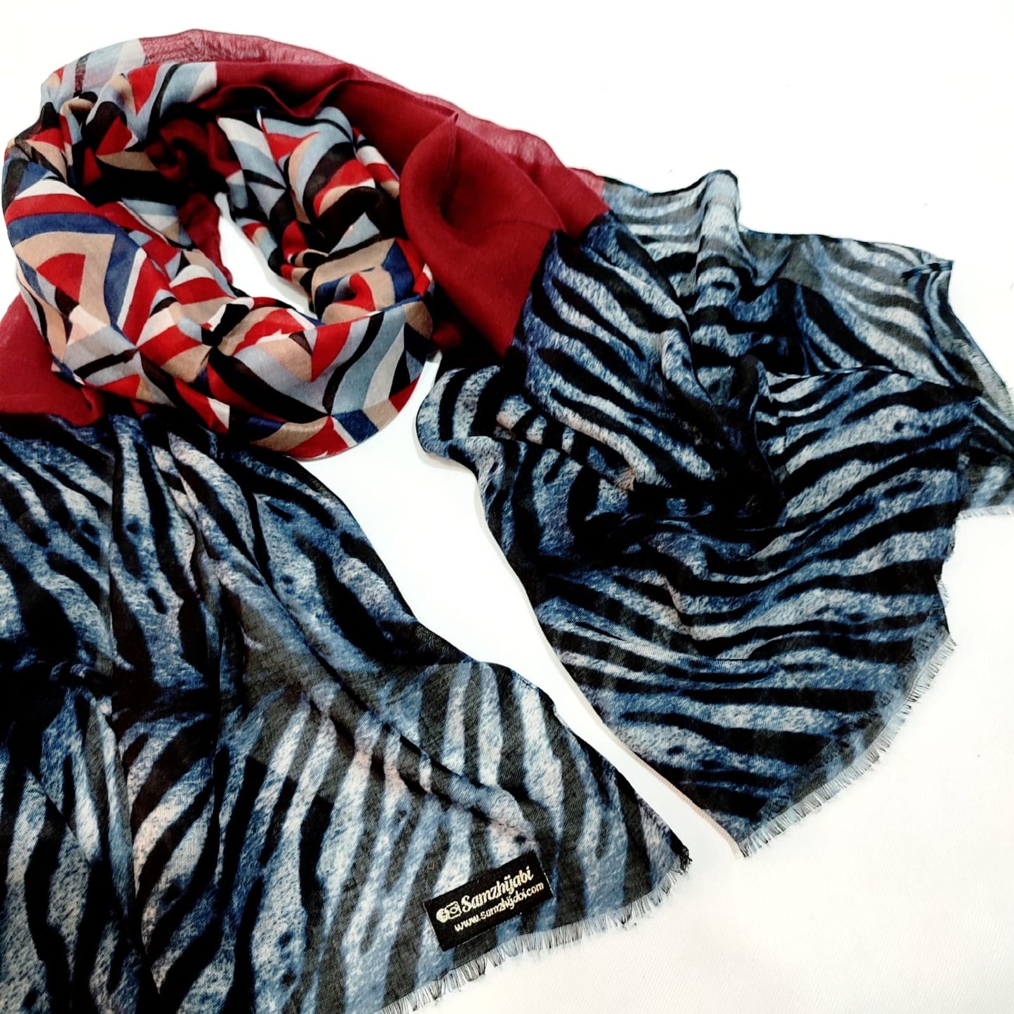 Zebra_Geomatric Hijab Red