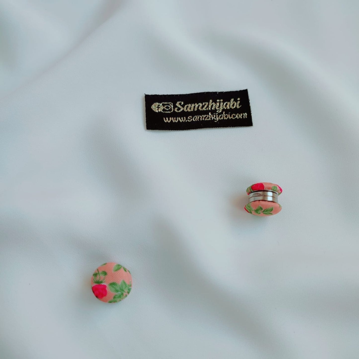 Floral Magnet Pins - Peach